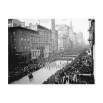 1905 5th Ave NYC Parade Postcard