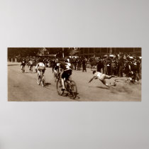1905 Bicycle Race Wipe Out Print