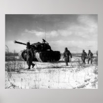 1st Marine Division Moving Through The Chosin Poster