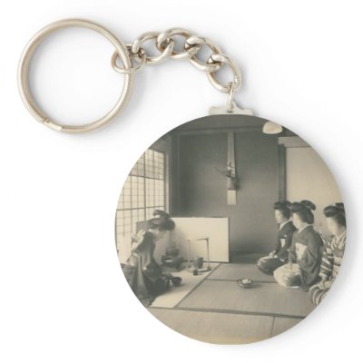 4 ladies sitting Japanese keychain by amazingvintage