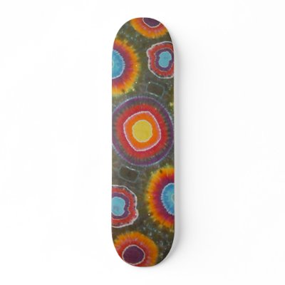 A 360 Tie Dye Skateboard by mrtiedye