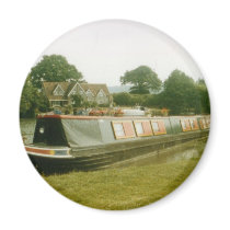 A BARGE ON THE RIVER THAMES AT HENLEY FRIDGE MAGNETS