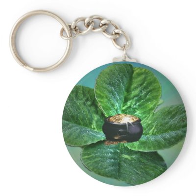 a four leaf clover keychain by design_girl