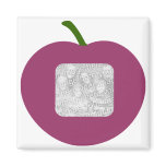 A Plum frame template magnet