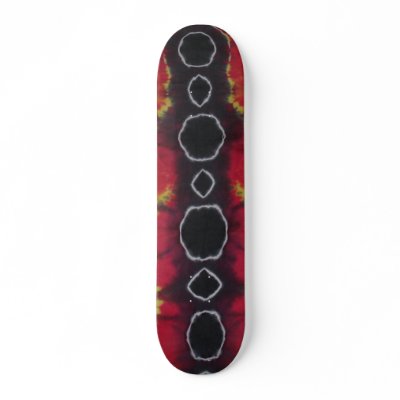 A Tie Dye Skateboard - Tiki Lines by mrtiedye