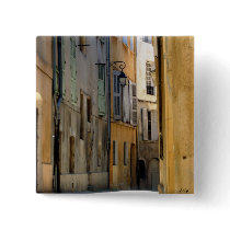 Aix Alley Pins