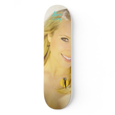 Alana Curry "Ansigt" Skateboard Decks by CaliforniaGirlsSkate