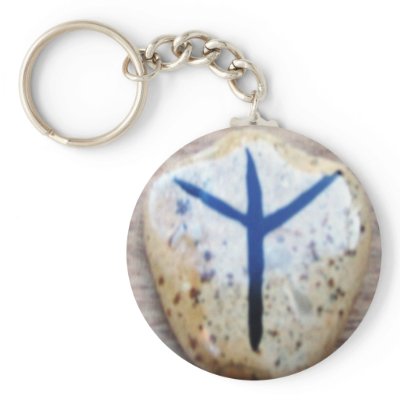 Algiz Keychain by Kolnza_Healing