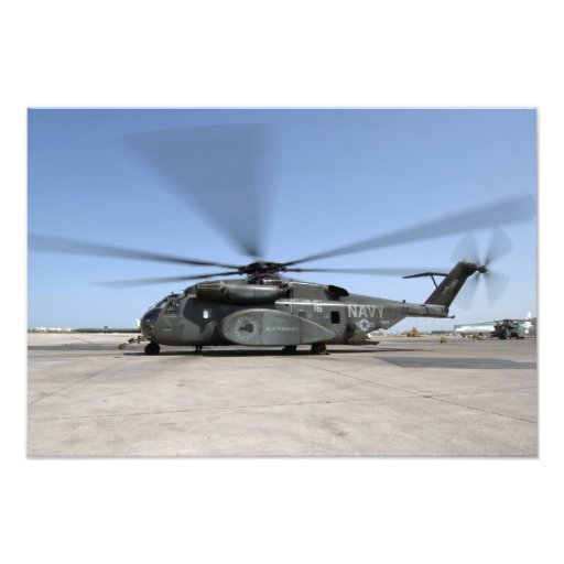 An MH-53E Sea Dragon helicopter Photograph