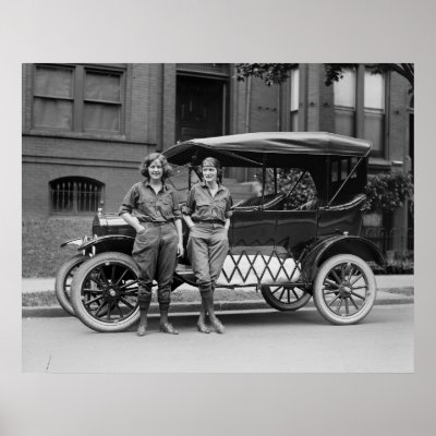 Antique Car Girls, 1920s Print by Photoblog