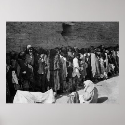 Apache Queue, 1899 Posters by Photoblog