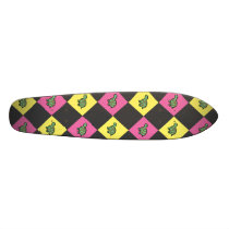 Argyle turtle pattern on black