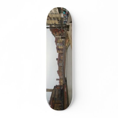 Arno, Pisa, Italia Skate Decks by lonvig