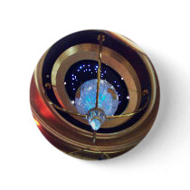 Atrium of the Oosterdam Pins