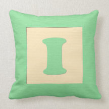 Baby building block throw pIllow letter I (green)
