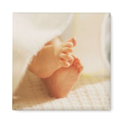 Baby Feet magnet by photoinspiration