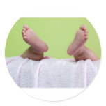 Baby feet round sticker