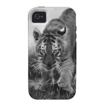 Baby Tiger stalking in Black and white iPhone 4/4S Cover