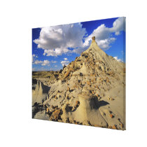 Badlands at Dinosaur Provincial Park in Alberta, 3