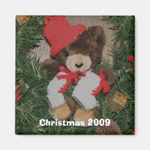 Bear On Wreath Christmas Holiday Magnet
