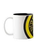 bee-button coffee mug