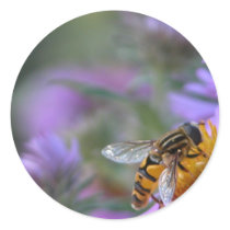 Bee happy round sticker