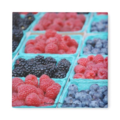 Berry Magnet by domieurhomie