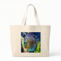Big blue eyes, hanging out on a beach bag