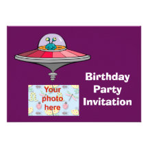 Birthday party invitation with alien in spaceship