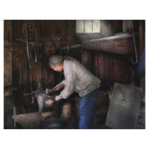 Blacksmith - Tinkering with metal