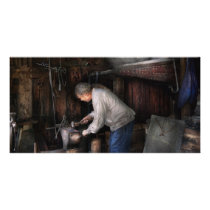 Blacksmith - Tinkering with metal