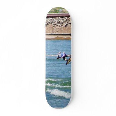 Boarding Water Surfing Skateboards by lifesphere