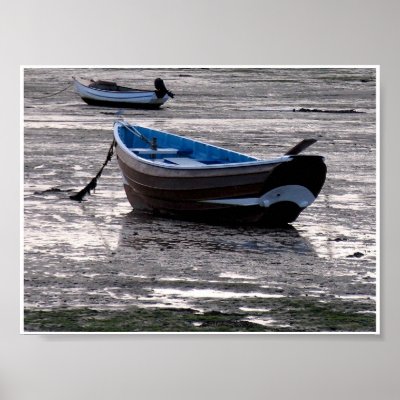 Boat in Lindisfarne harbour by meikleman
