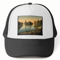 Bois du Boulougne (i.e., Boulogne), the lake, Pari Mesh Hats