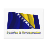 Bosnien & Herzegowina Fliegende Flagge mit Namen Postcards