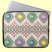 BOWLING PINS & BALLS DESIGN laptop sleeves