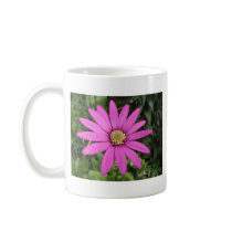 Bright pink African daisy Mug