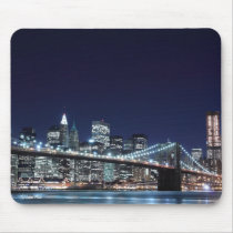 Brooklyn Bridge and Manhattan Skyline At Night Mouse Pad