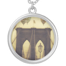Brooklyn Bridge Balloons Necklace