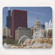 Buckingham Fountain located in Grant Park, Mousepads