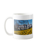 Buckingham Palace, London  flowers mugs