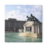 Buckingham Palace statues magnets