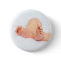 Button: Precious baby feet