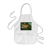 c-2011-tiger-010 aprons