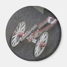 Cannon on gravel, old paint magnet
