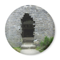 Castle ruins magnet