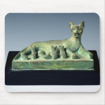 Cat with its kittens mouse pads