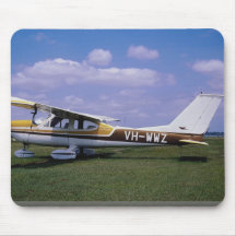Cessna 172 Cardinal II Mouse Pads