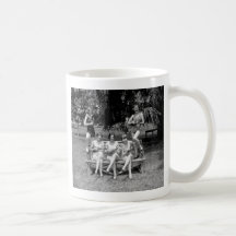 Check Out Those Ukuleles! - 1920s Mug