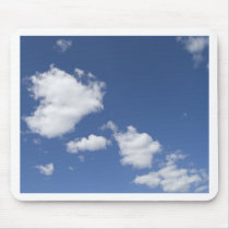 cielo  azul con nubes blancas mouse pads
